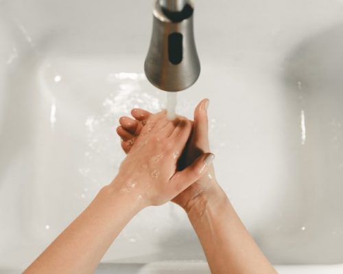 Wash hands Wash hands